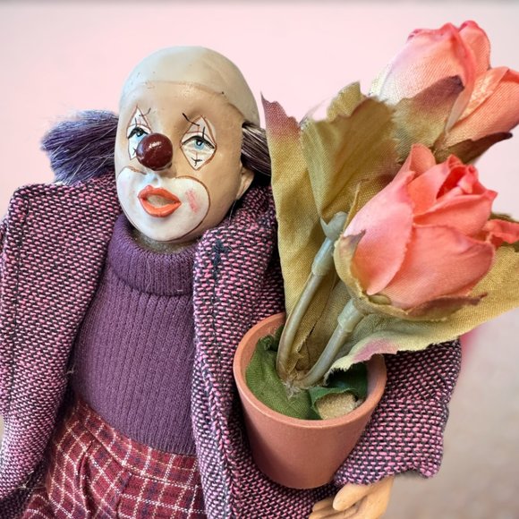 VINTAGE HANDMADE "MR. CLOWN - DATE NIGHT" (EUC) - Picture 4 of 6